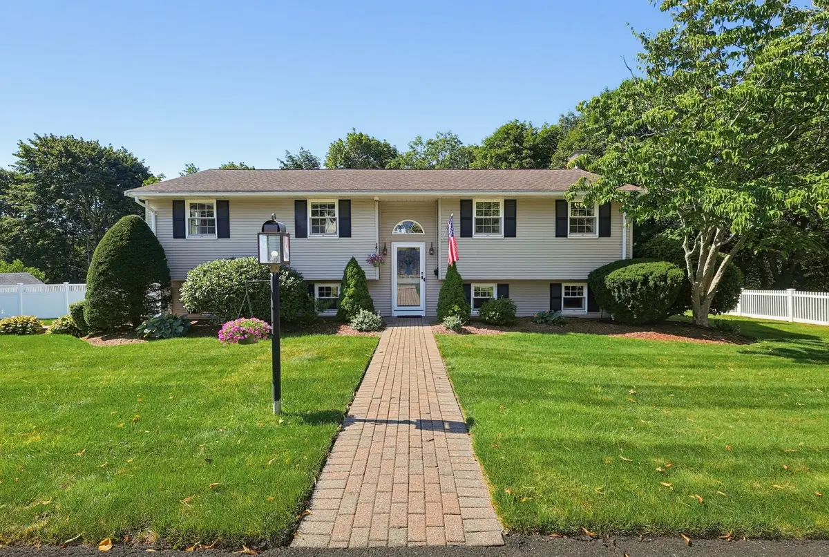 18 Princeton St, Peabody, MA 01960 - #1