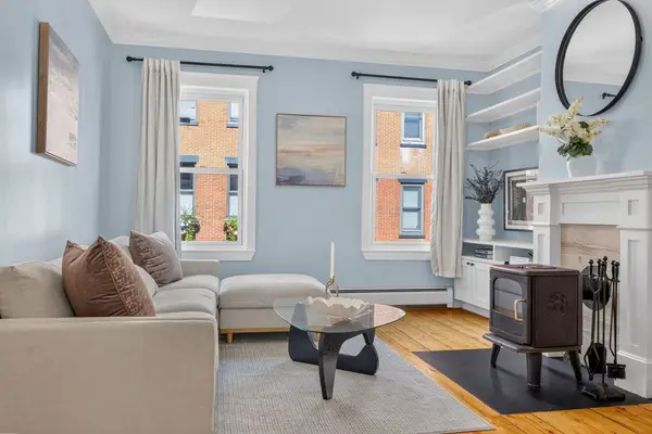 35 Mystic St #1, Boston, MA 02129