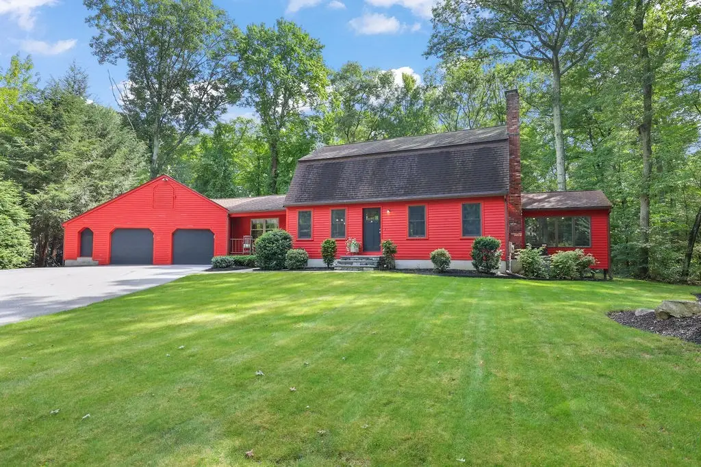 11 Barrett, Bellingham, MA 02019 - #1