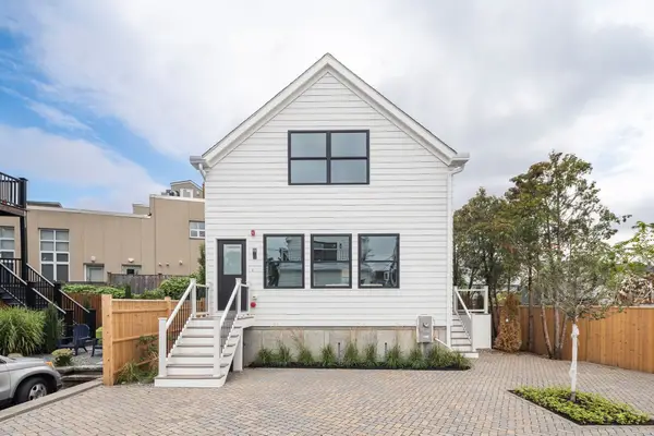 60 Franklin St #3, Somerville, MA 02145