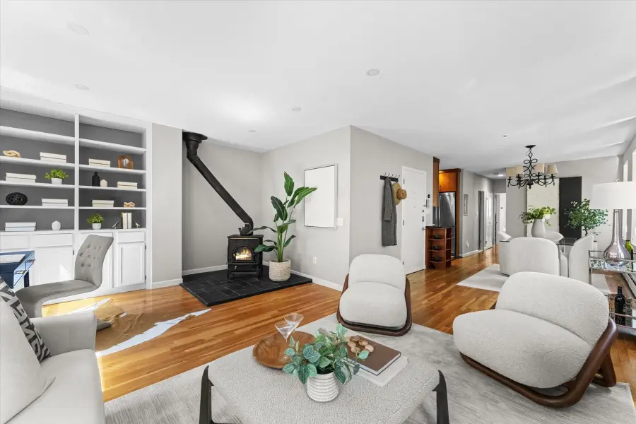 69 Myrtle St #4, Boston, MA 02114 - #2