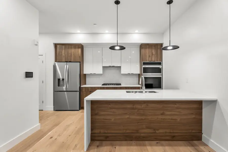 47 Condor St #202, Boston, MA 02128 - #3