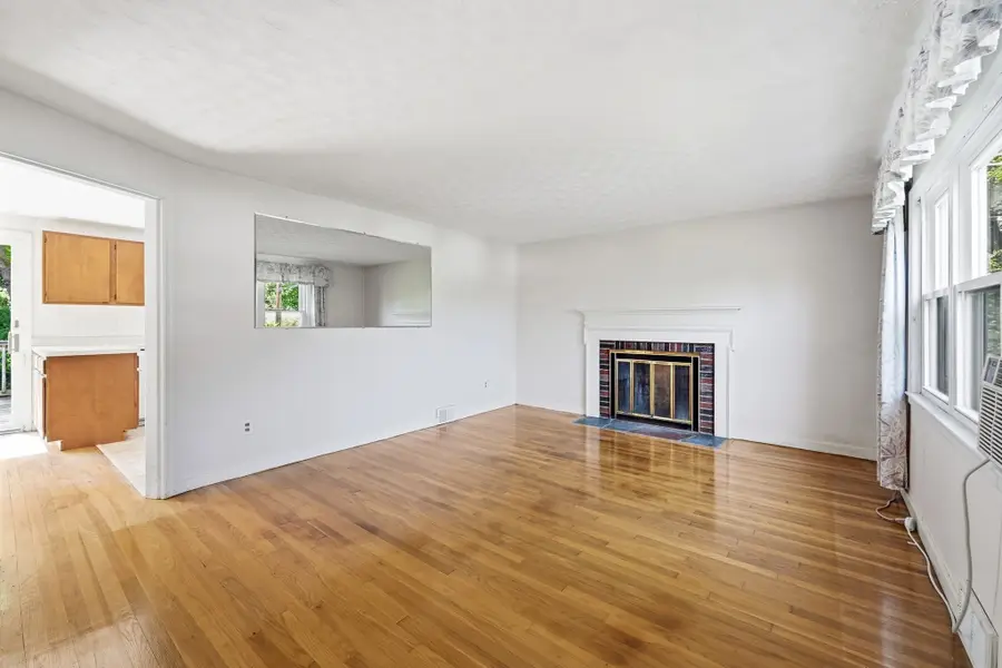 15 Spring Ter, Shrewsbury, MA 01545 - #3