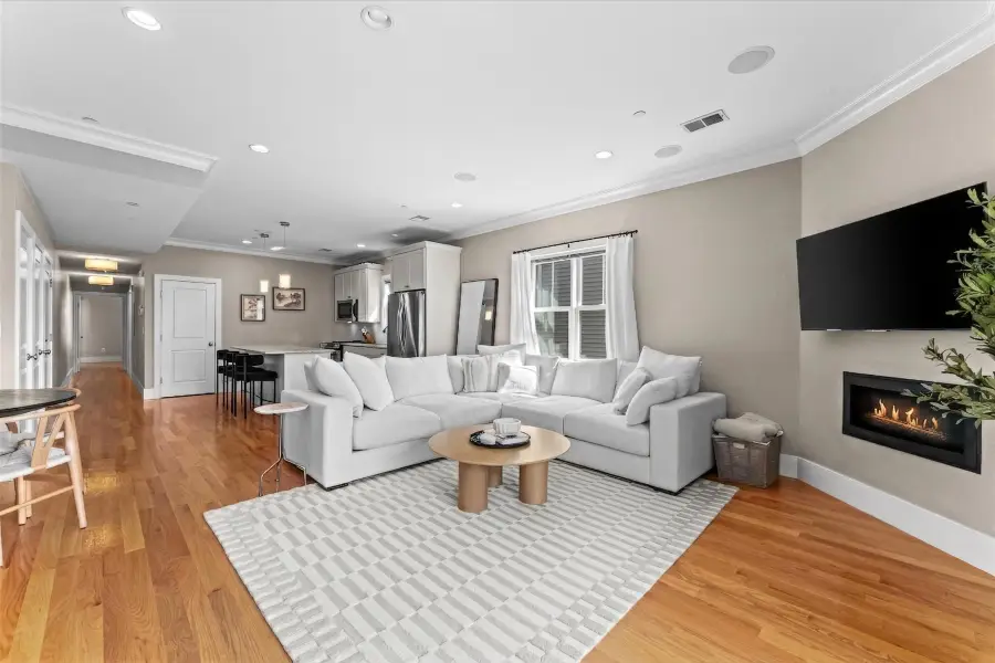 861 E 2nd St #3, Boston, MA 02127 - #2