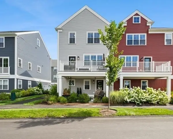 18 Oxbow Rd #12-1, Raynham, MA 02767