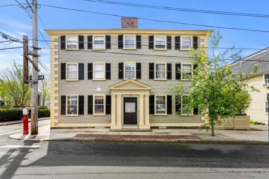 125 Derby Street #D, Salem, MA 01970 - #3