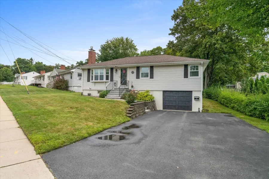 194 Holden St, Worcester, MA 01606 - #3