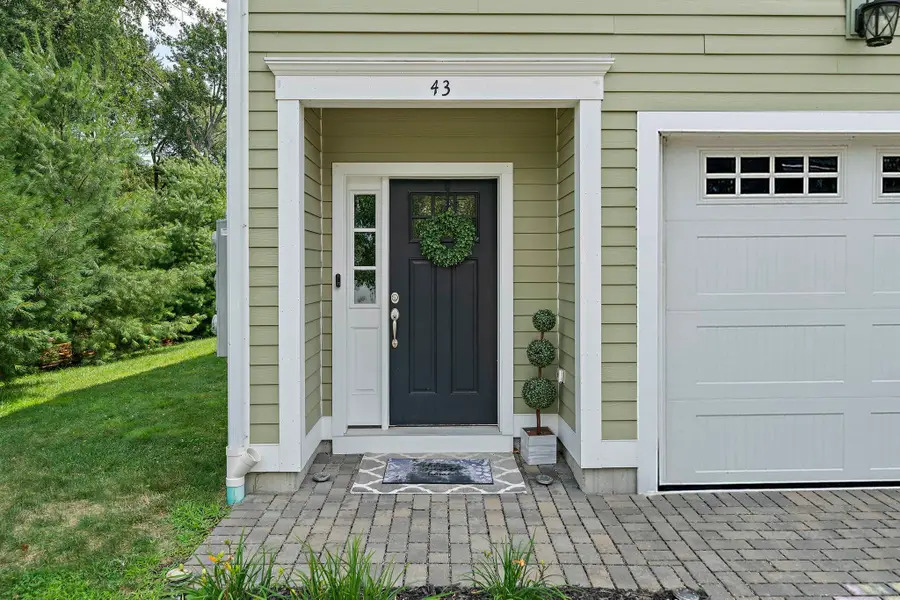 43 Plymouth St #43, Canton, MA 02021 - #3