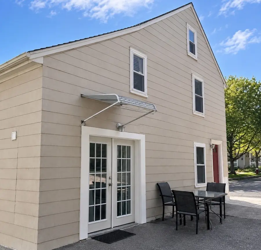 57 Pleasant St. #B, Watertown, MA 02472 - #2