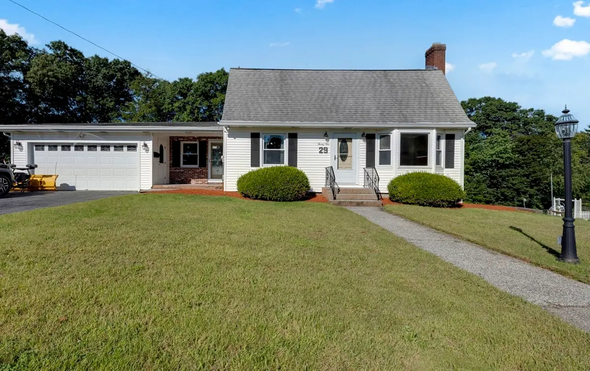 29 Carroll St, Auburn, MA 01501 - #1