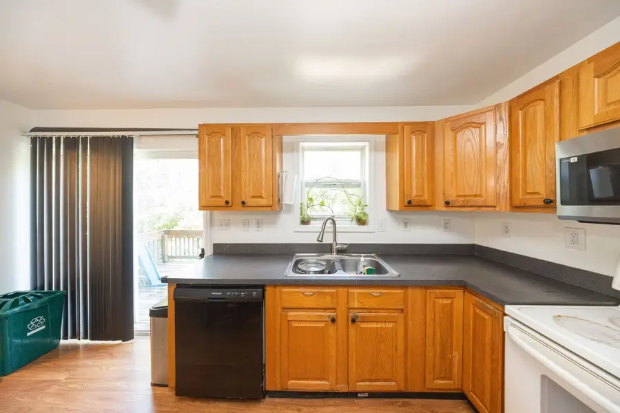 14 Sherburne Ave, Worcester, MA 01606 - #3
