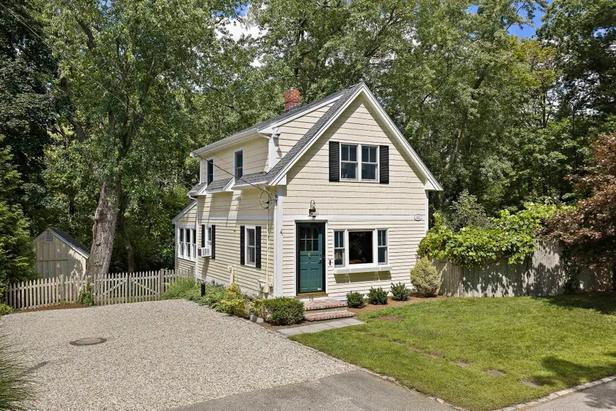 16 Oakland Ave, Hanover, MA 02339 - #3