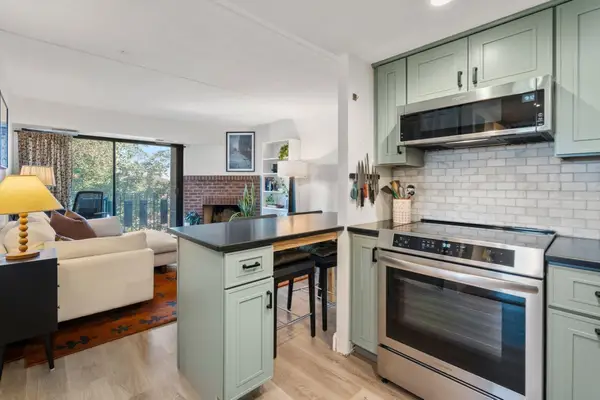 390 Broadway #54, Somerville, MA 02145