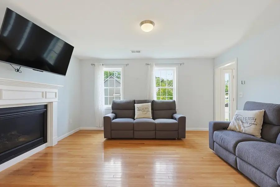 15 Willow Brook Lane, Blackstone, MA 01504 - #3