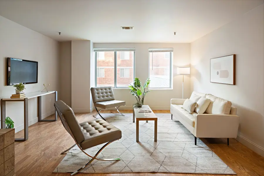193 Oak St #205E, Newton, MA 02464 - #3