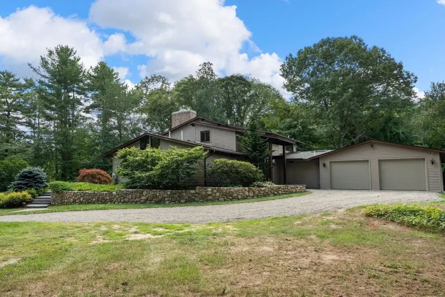 44 Vine Street, Andover, MA 01810 - #3