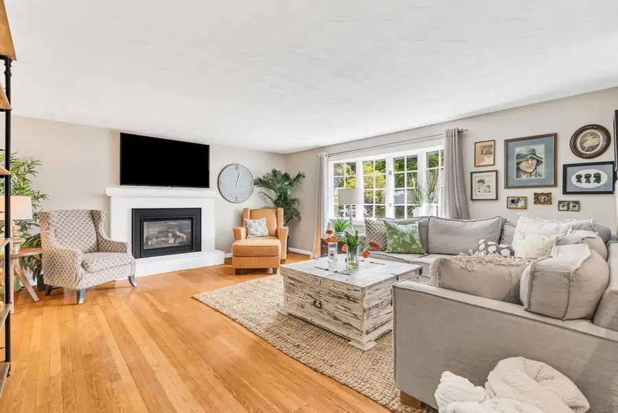32 Briarwood Rd, Framingham, MA 01701 - #2