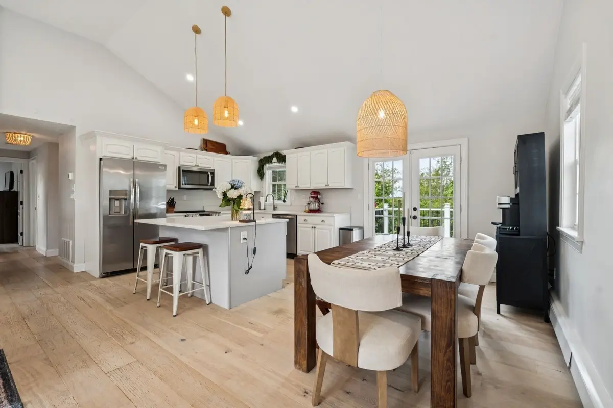 8 Skyview Ln, Woburn, MA 01801 - #1