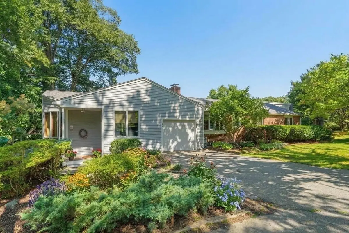 52 Hickory Rd, Sudbury, MA 01776 - #1