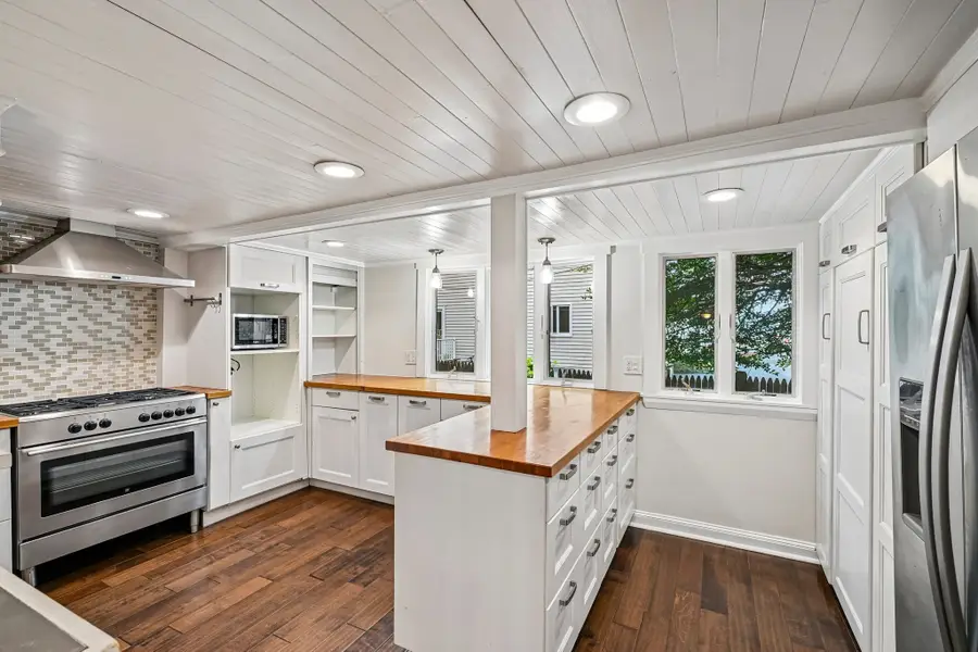 22 Claremont Ter, Swampscott, MA 01907 - #3