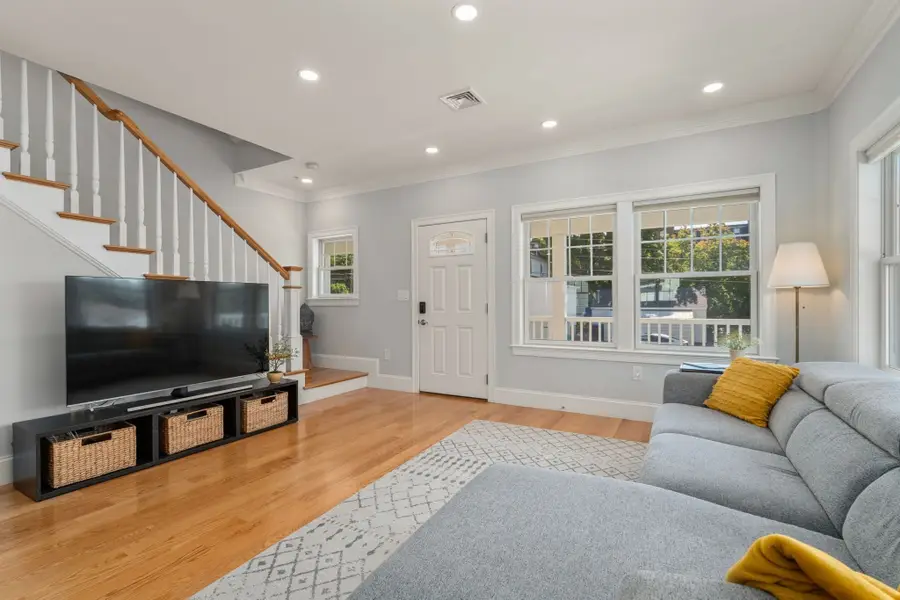 140 Main St #E, Upton, MA 01568 - #3