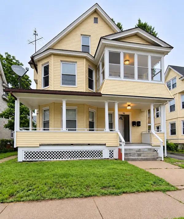45 Middlesex St, Springfield, MA 01109