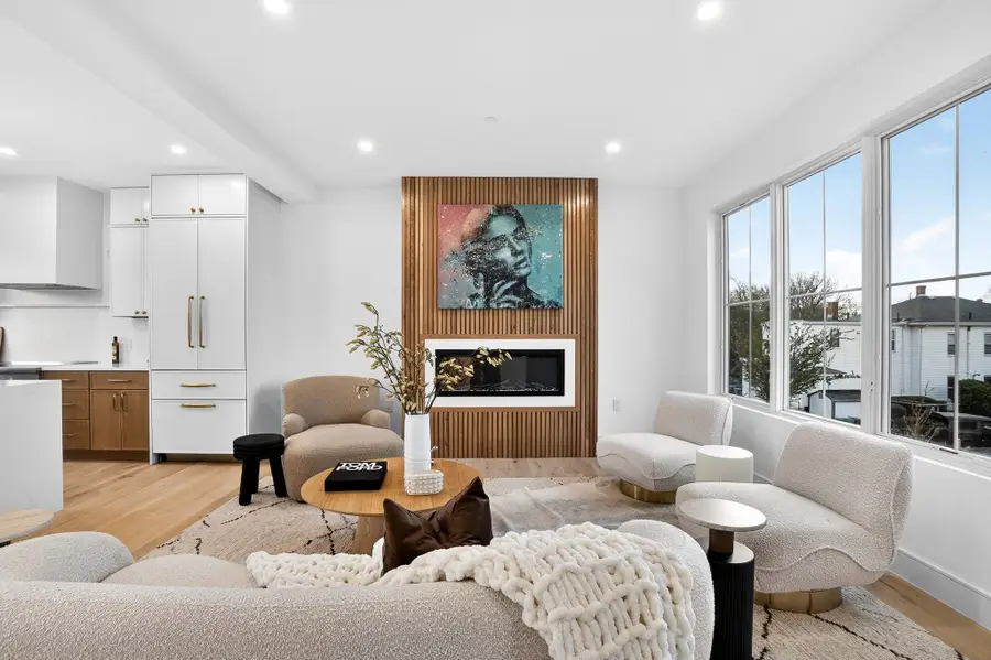 17 Jewett Place #2, Newton, MA 02458 - #3