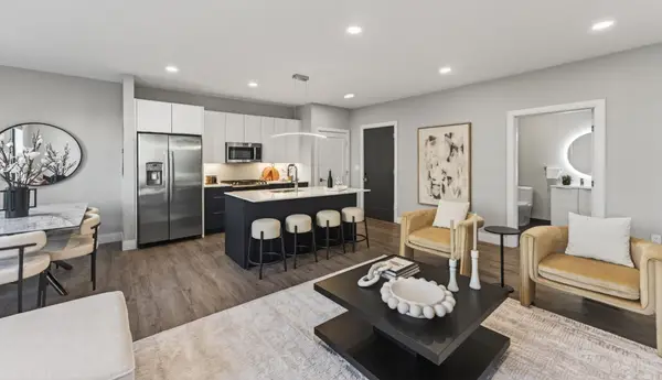 656 Saratoga #204, Boston, MA 02128