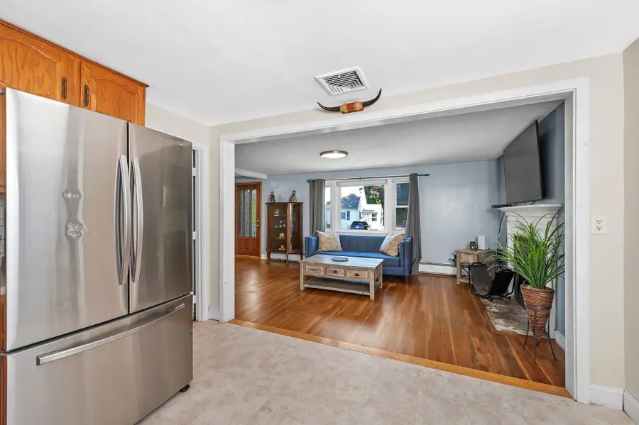9 Fosters Ln, Wakefield, MA 01880 - #3