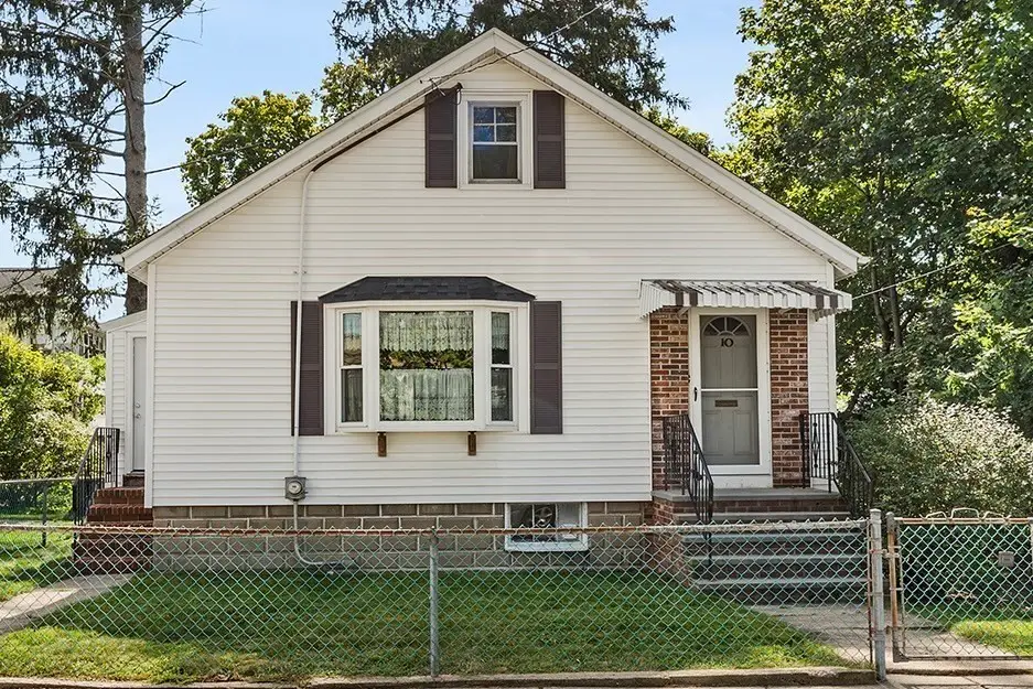 10 Joyce Kilmer Rd, Boston, MA 02132 - #1
