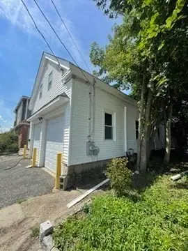 43 Pond St, Milford, MA 01757 - #2