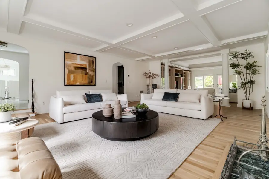 421 Waverley Ave, Newton, MA 02458 - #2