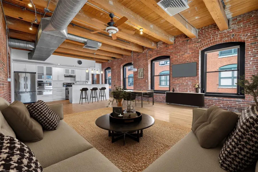 21 Wormwood St #515, Boston, MA 02210 - #2