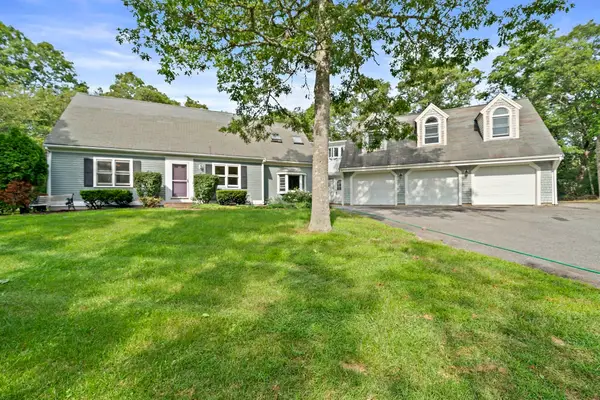 184 Wakeby Rd, Barnstable, MA 02648