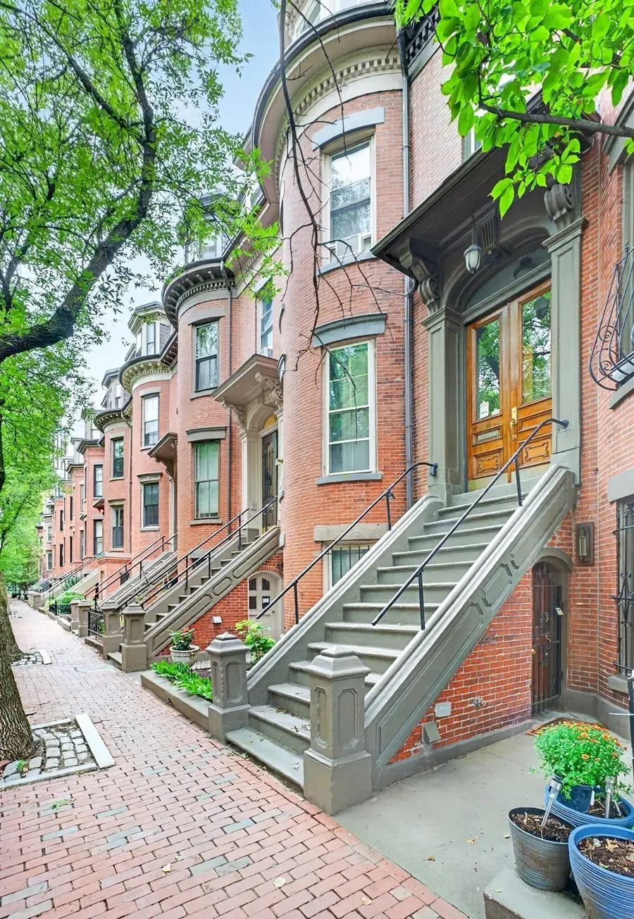9 Holyoke Street #4, Boston, MA 02116 - #2
