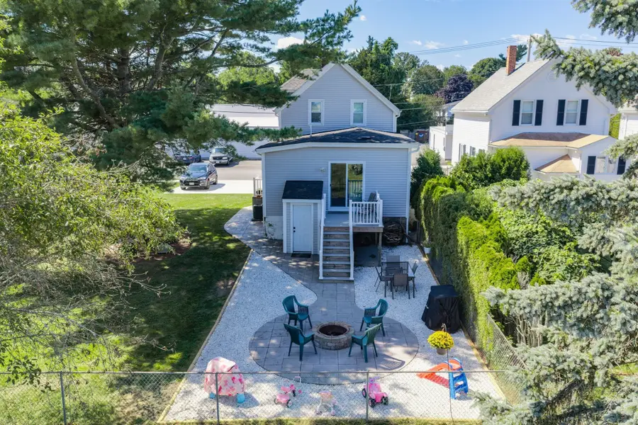 28 Saint John St, Dartmouth, MA 02748 - #3
