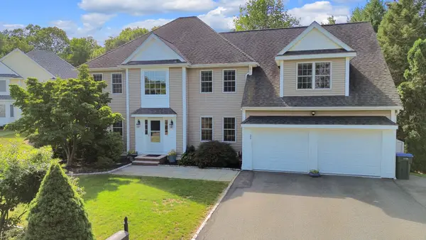 21 Manchester Place, Natick, MA 01760
