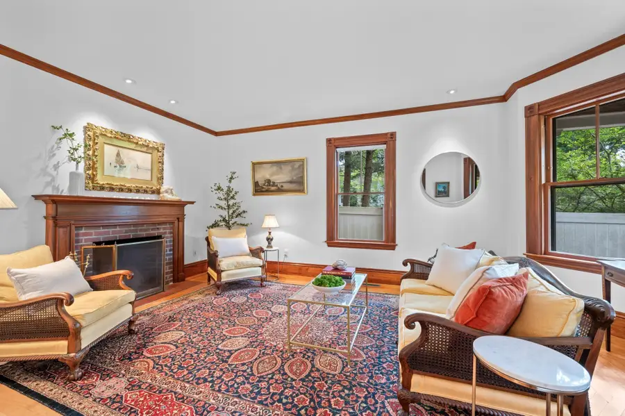 8 Cypress Rd, Wellesley, MA 02481 - #2
