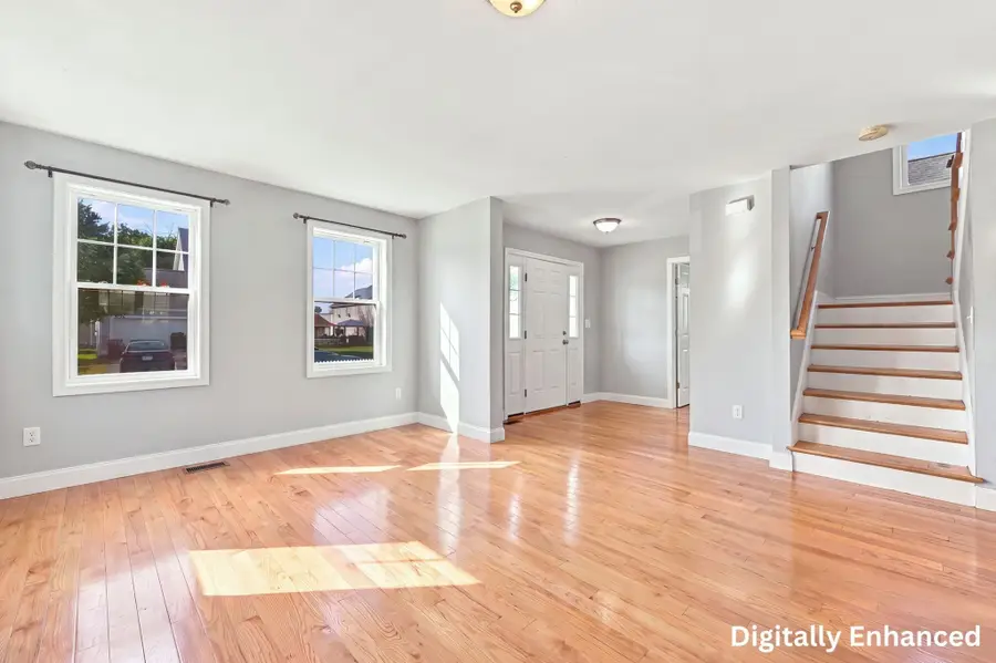 9 Mcguigan Circle, Lowell, MA 01852 - #3
