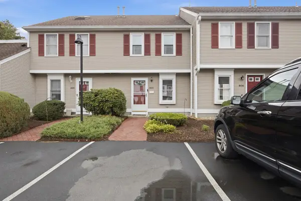805 Brookline Way #805, Rockland, MA 02370