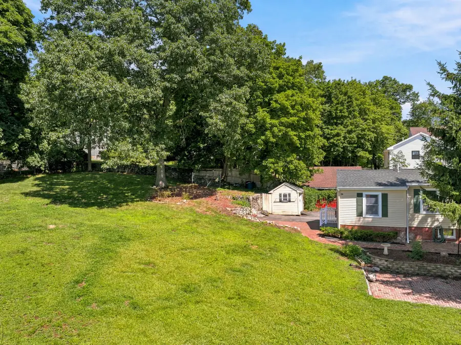 61 Myrtle Ave, Wakefield, MA 01880 - #3