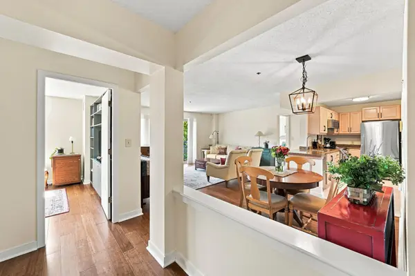 273 Cambridge Rd #505, Woburn, MA 01801