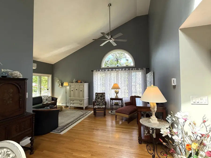 139 Cottonwood St, Fairhaven, MA 02719 - #3