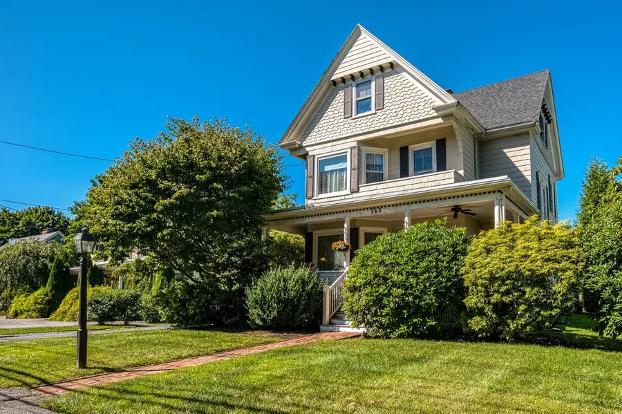 763 Webster St, Needham, MA 02492 - #2