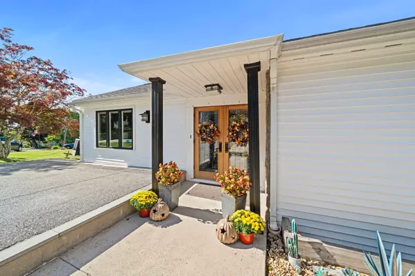 18 Maura Drive, Woburn, MA 01801