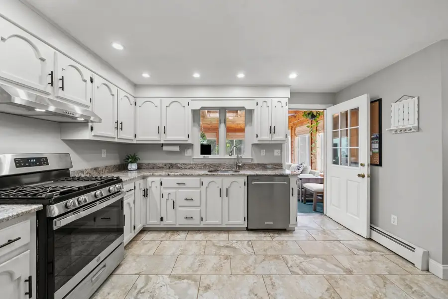 56 Sycamore Rd, Methuen, MA 01844 - #3
