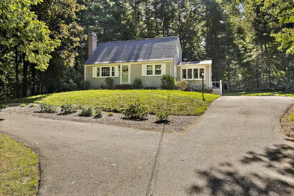 75 Oak St, Pembroke, MA 02359 - #1