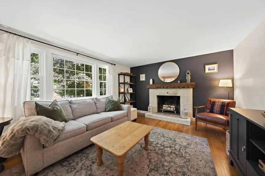 75 Oak St, Pembroke, MA 02359 - #3