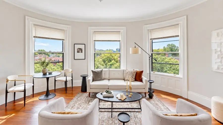 1070 Beacon St. #6A, Brookline, MA 02446 - #2
