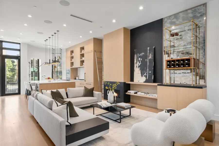 189 W Brookline St #PH, Boston, MA 02118 - #2